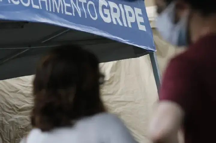 Casos graves de gripe continuam em nível de alerta no DF