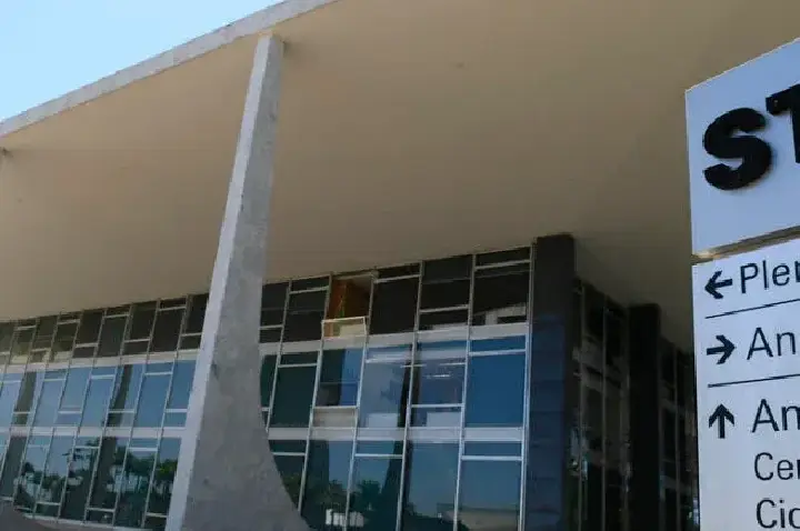 Datafolha: 55% dos brasileiros acreditam que ministros do STF estão envolvidos no caso Master