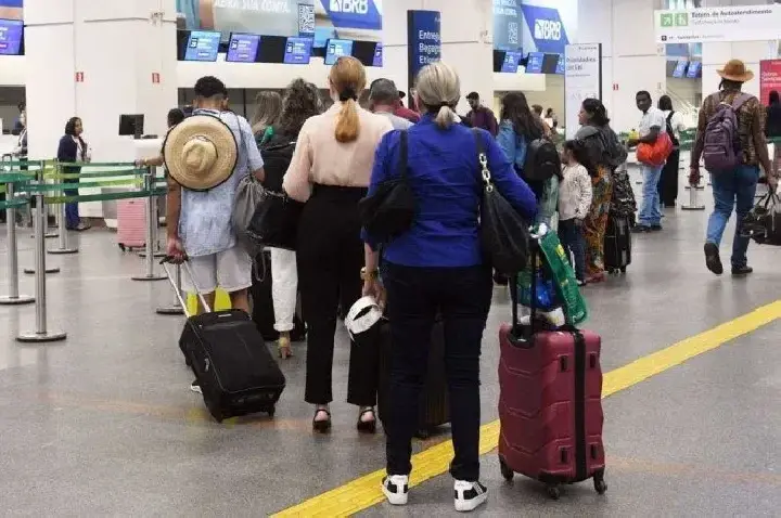 Forte neblina causa impacto e cancela voos no Aeroporto de Brasília