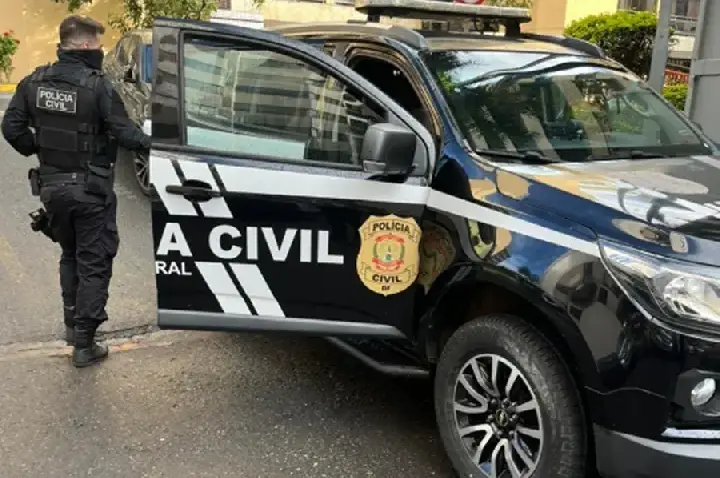 Mãe de traficante é extorquida por criminosos após prisão do filho