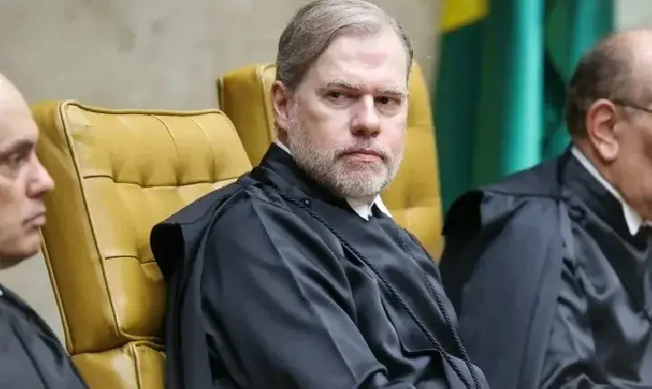 PF encontra menções a Toffoli em celular de Vorcaro e pede suspeição de ministro