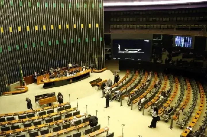 Relatório final CPI do Crime Organizado pede impeachment de Moraes, Toffoli, Gilmar e Gonet