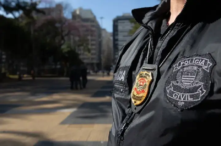 Tarcísio demite 5 policiais condenados por tráfico e ligação com PCC