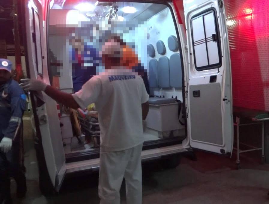 Homem é esfaqueado por vizinho ao reclamar de som alto em Formosa