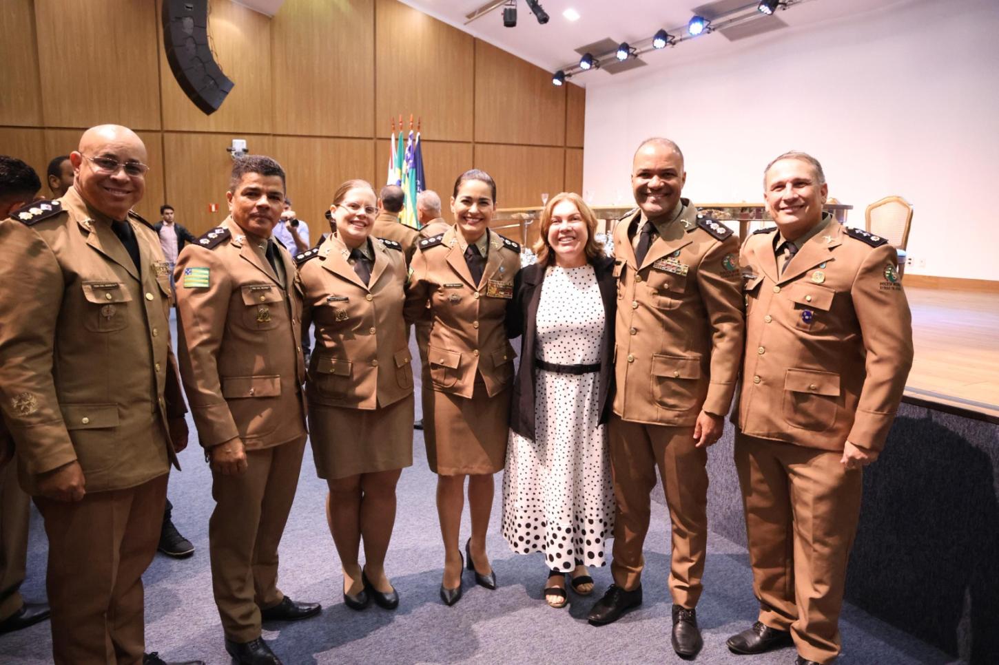 Governo de Goiás forma primeira turma do Curso de Gestão dos Colégios Estaduais da PM