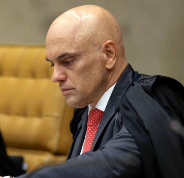 Moraes repreende advogado de ex-assessor de Bolsonaro