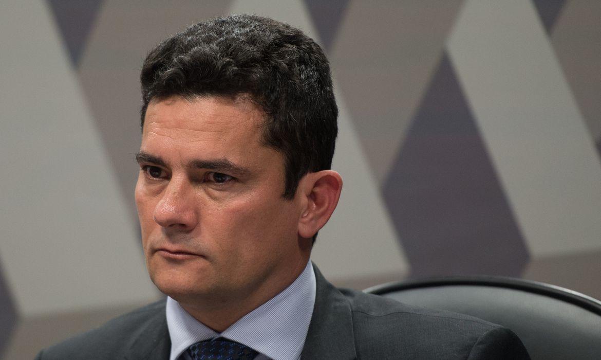 Moro chama Lula de ‘hipócrita’ por veto ao crescimento da Câmara; senador votou contra projeto