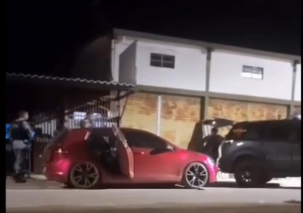 Rotam apreende armas e mais de 9 kg de drogas em Águas Lindas