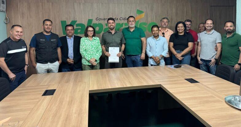 SAÚDE ; Senadora Damares destina 1,8 MI á prefeitura de valparaíso