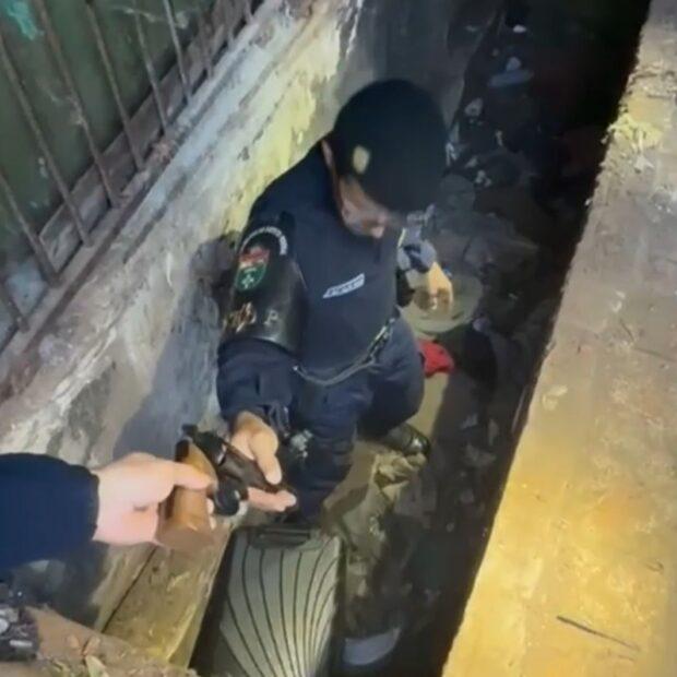 Simulacro e munições são apreendidas pela PMDF no Setor Comercial Sul