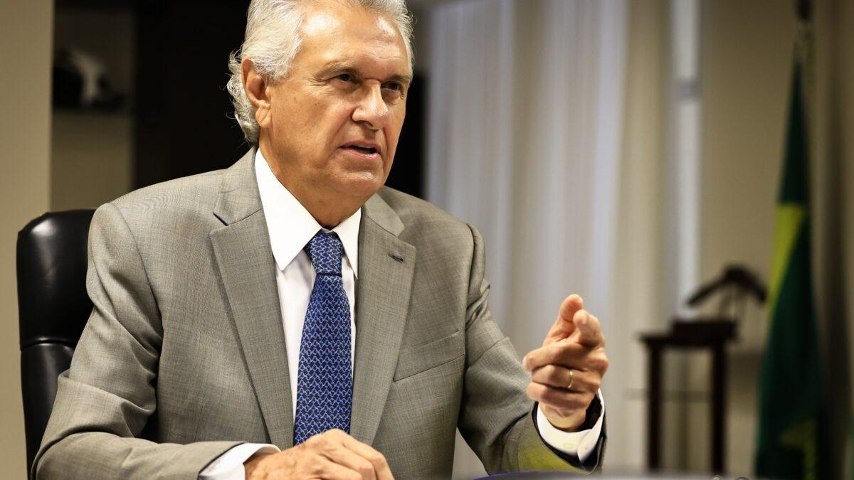 Caiado articula com EUA para retirar produtos goianos do tarifaço de Trump