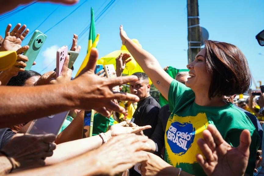 Em Belém, Michelle Bolsonaro xinga Lula de “cachaceiro sem-vergonha”