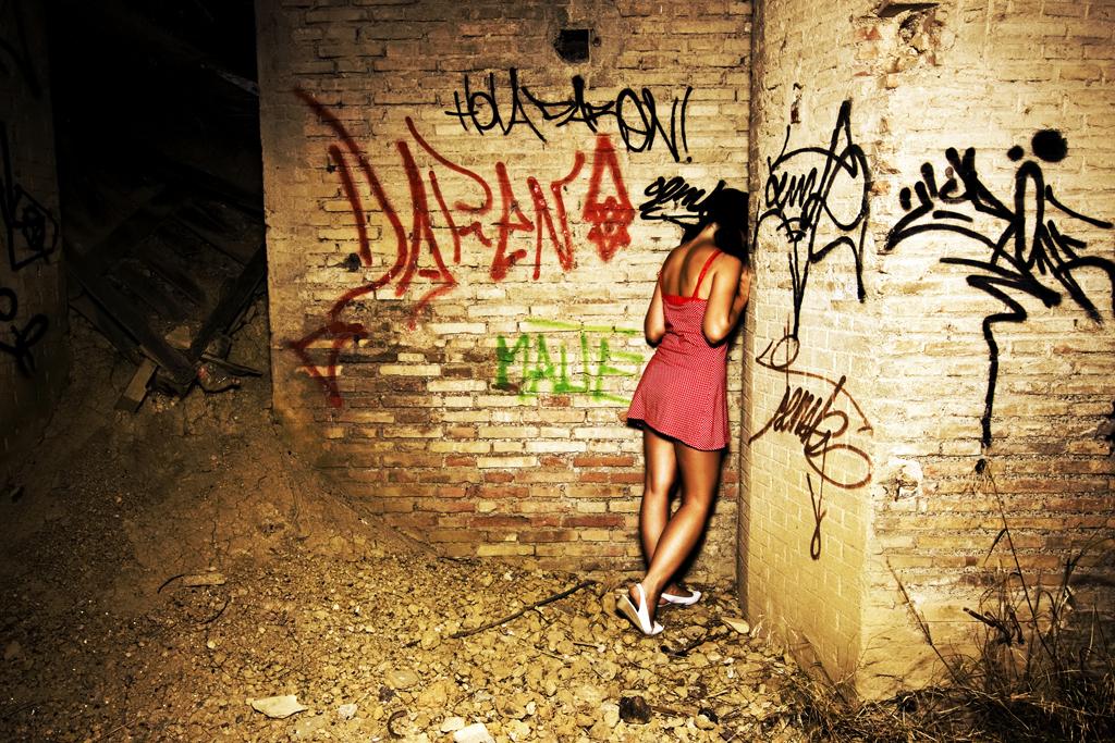 Homem é preso por manter adolescente em casa de prostituição