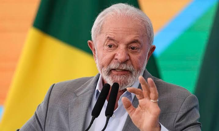 Lula defende Moraes e pede punição a parlamentares “traidores da Pátria”; oposição reage: “autoritário”