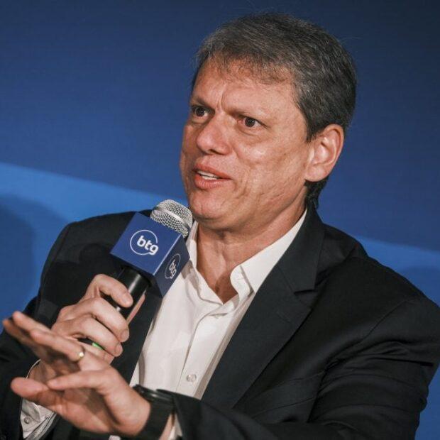 Presidência da República precisa diminuir o número de ministérios, afirma Tarcísio