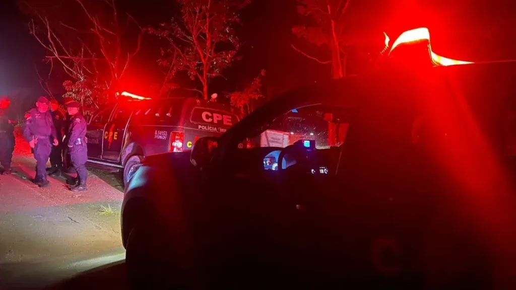 Traficantes morrem em confronto com a polícia na BR-060, em Abadiânia