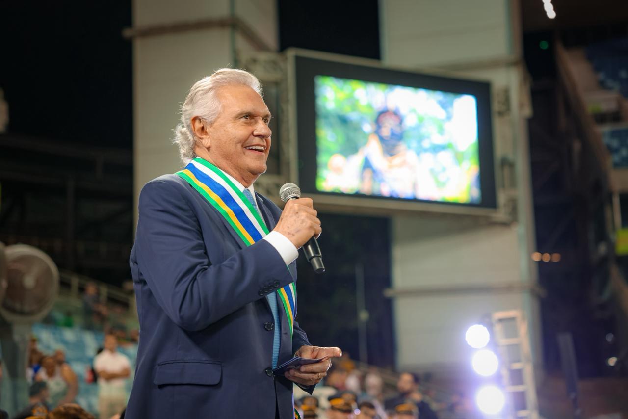 Caiado chega a 14,2% das intenções de voto e aparece em terceiro no DF