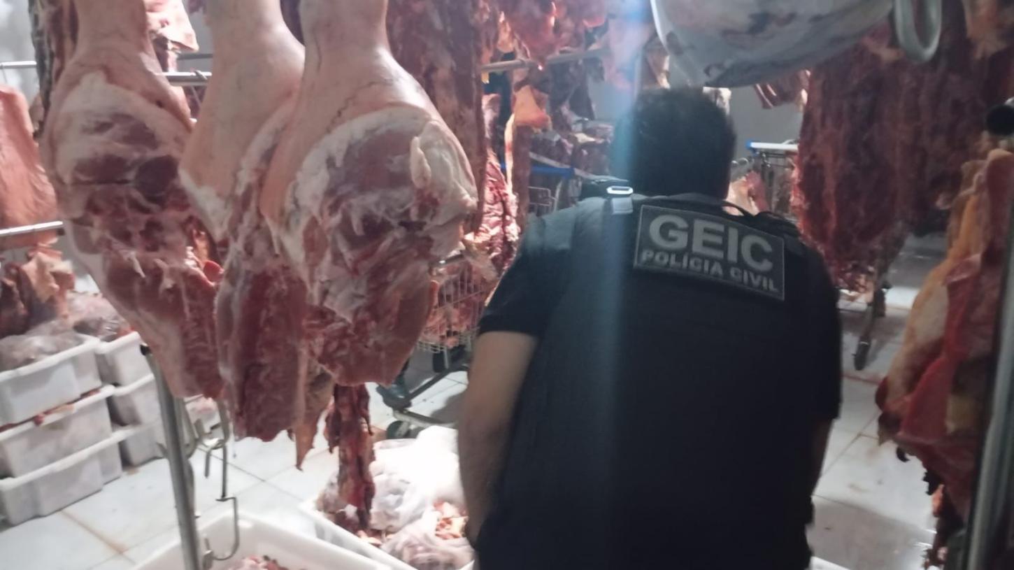 Dono de açougue no Jardim ingá é preso acusado de comprar carne furtada