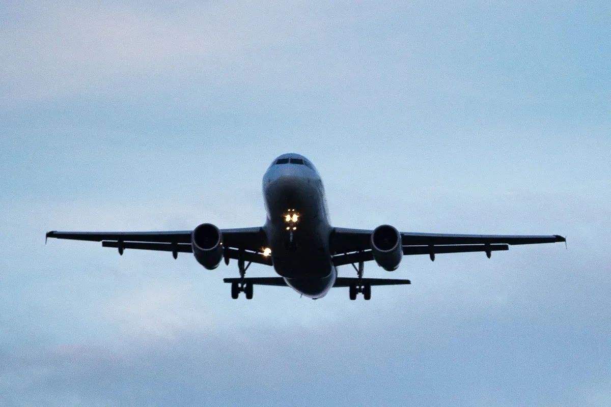 Chuva desvia voos que desembarcariam no DF para aeroportos em GO e MG