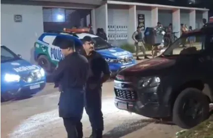 Homem mata vizinho a tiros que supostamente teria mexido com sua esposa