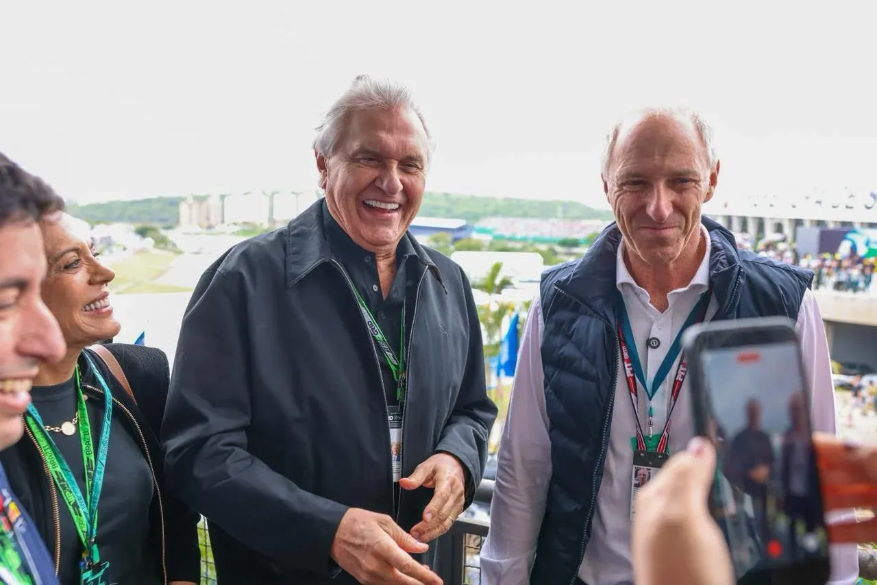 Caiado promove etapa goiana da MotoGP 2026 no Grande Prêmio de Fórmula 1, em São Paulo