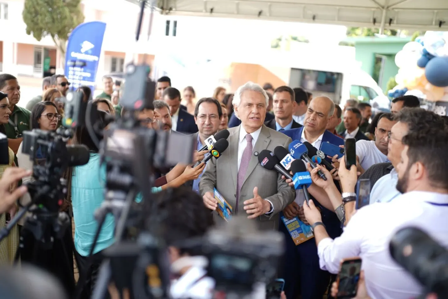 GoiásFomento ; Caiado lança van itinerante para levar crédito a empreendedores em Goiás