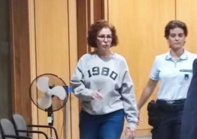 Carla Zambelli vira “saco de pancadas” em presídio de Roma e troca de cela às pressas