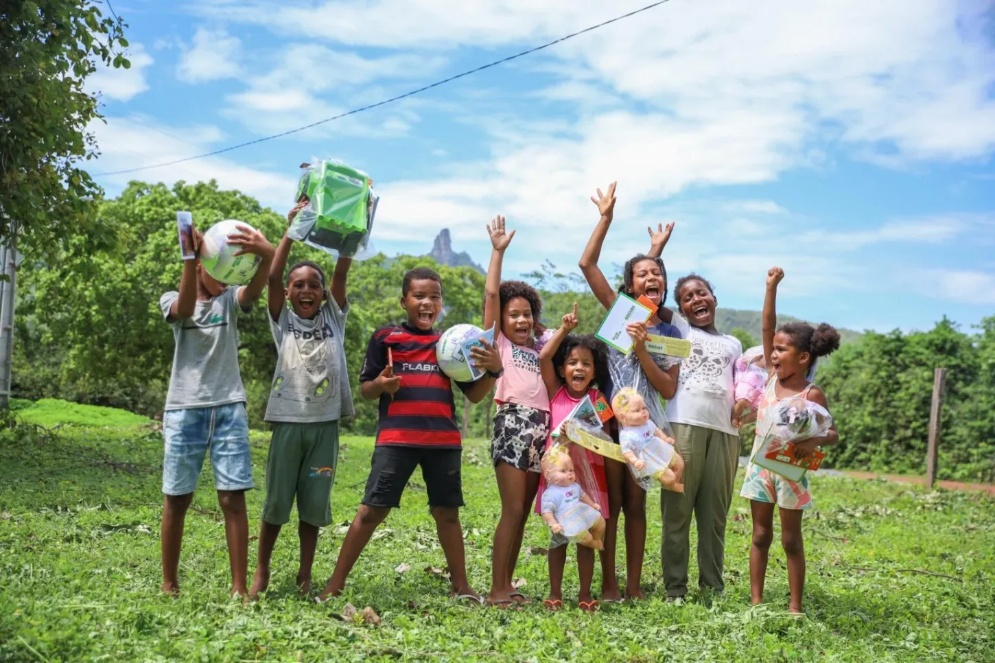 Goiás Social: Natal do Bem 2025 entrega 665 mil presentes para crianças de todo o Estado