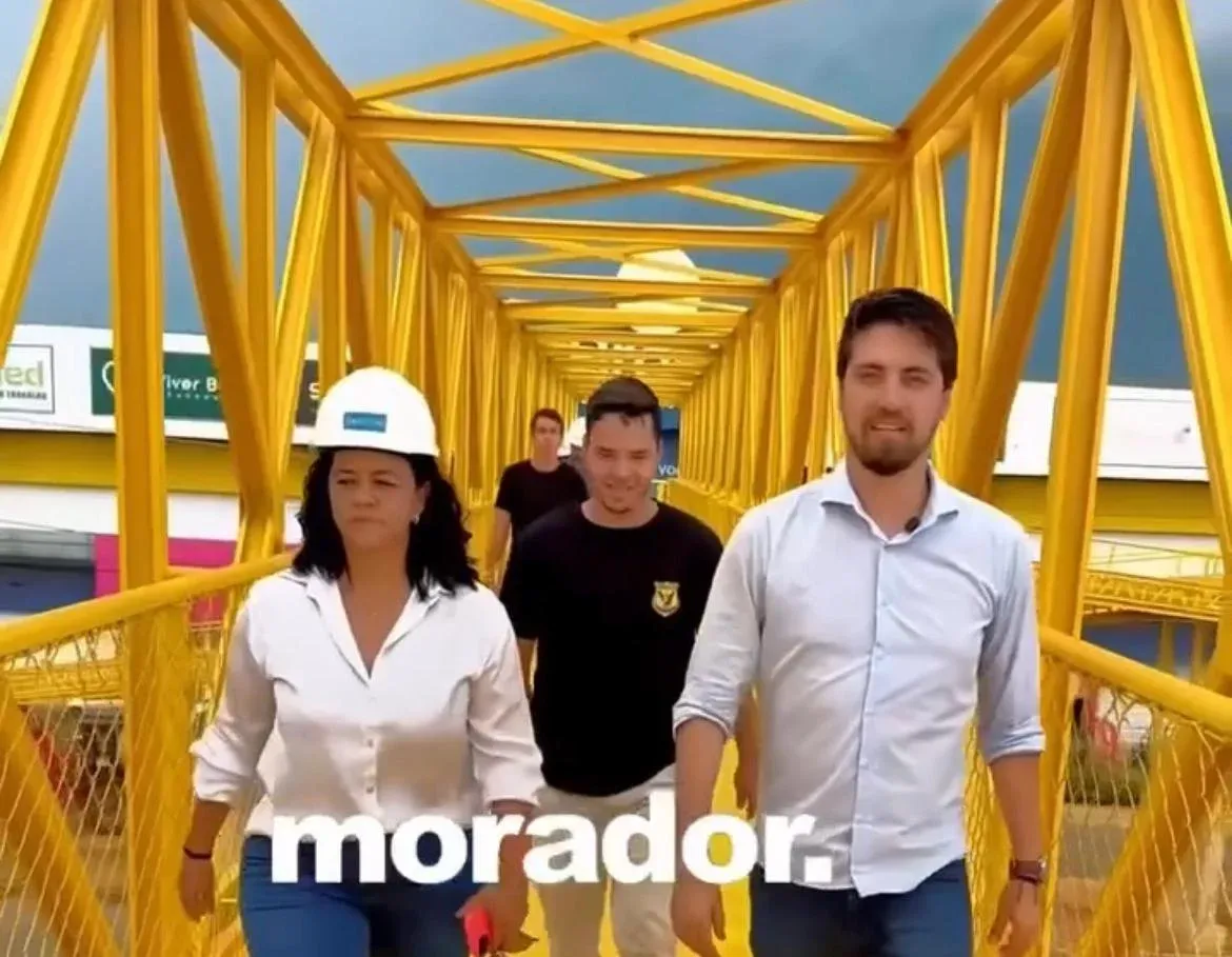 Inaugurada passarela amarela, semáforo intermitente motorista pode Seguir
