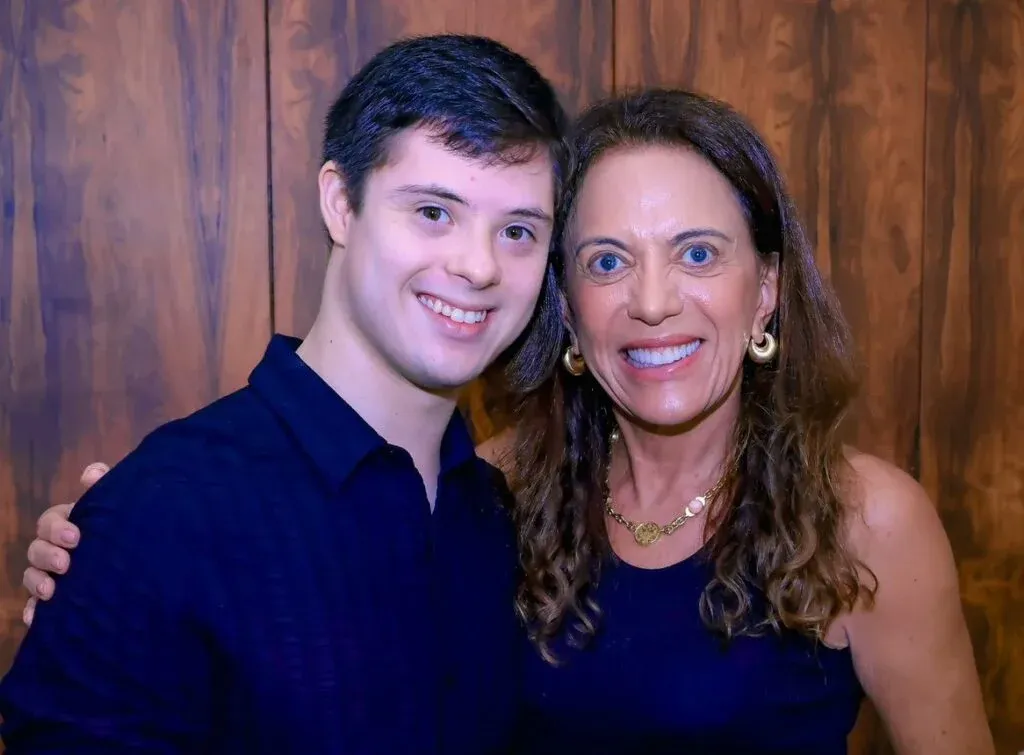 Gracinha Caiado recebe influenciador João Vitor de Paiva e debate inclusão em Goiás