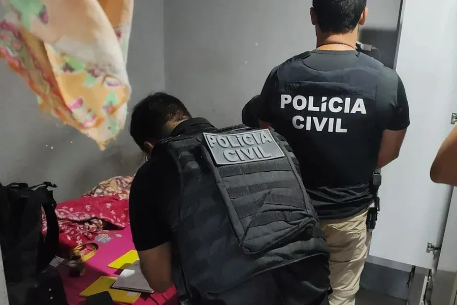 Jovem é preso por usar jogo on-line para aliciar crianças