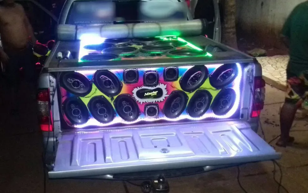 Lei sancionada em Goiás estabelece limites e regras para som automotivo em Goiás