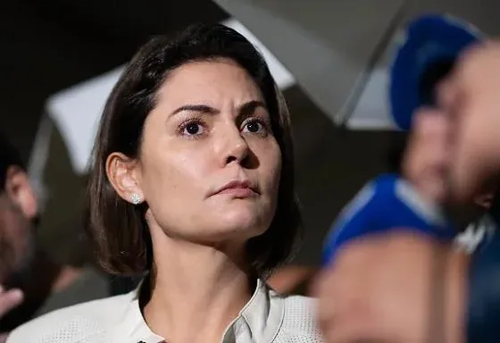 Racha no campo bolsonarísta expõe disputa interna após Michelle atacar Allan dos Santos