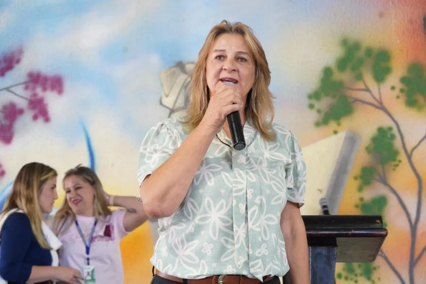   Deputada Dra. Zeli rebate fake news e classifica matéria como DESINFORMAÇÃO, e reafirma pré-candidatura à Reeleição