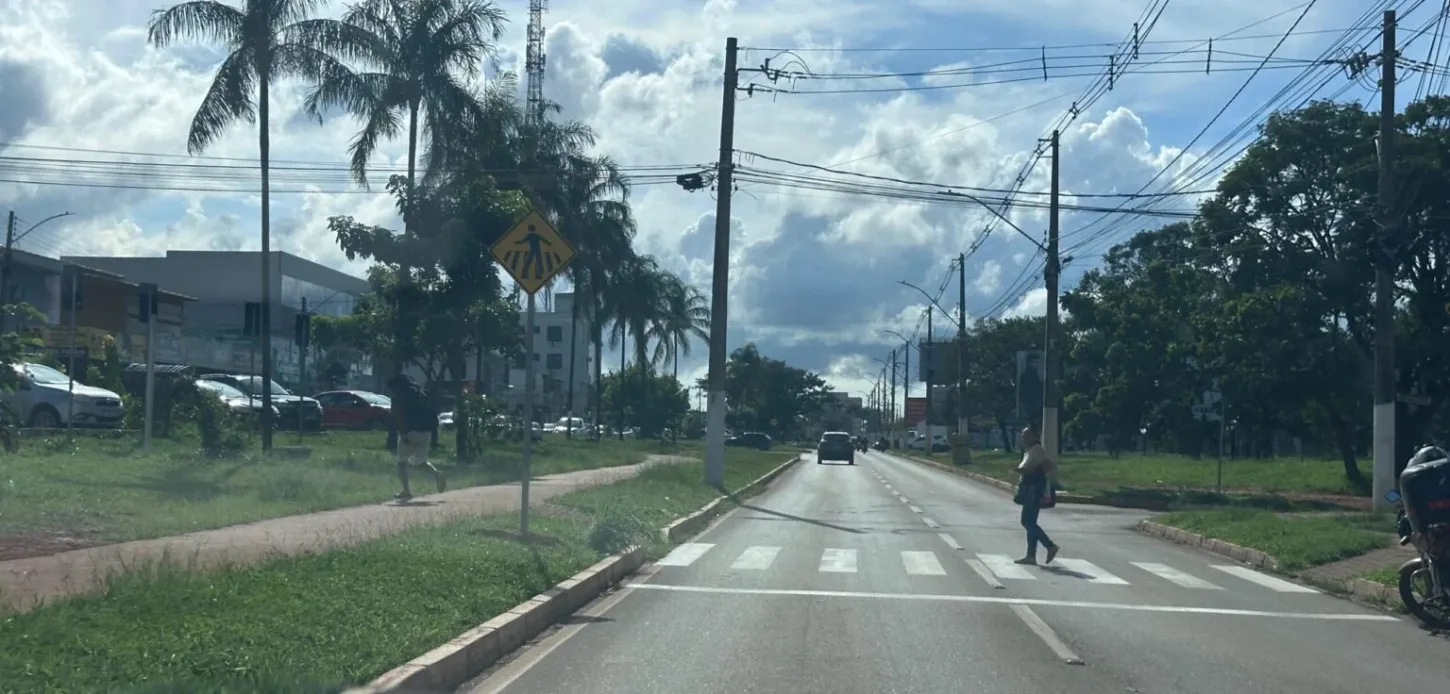  Durante revitalização na avenida das palmeiras, secretário anuncia que cronograma é para todos os bairros em Valparaíso.