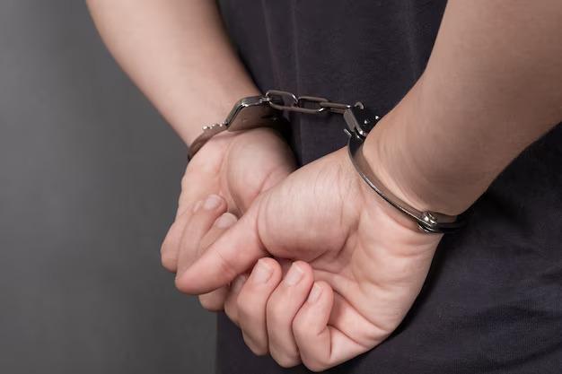 Foragido á 14 anos acusado de matar esposa á facadas no Mato Grosso, é preso vendendo sorvete em Goiás