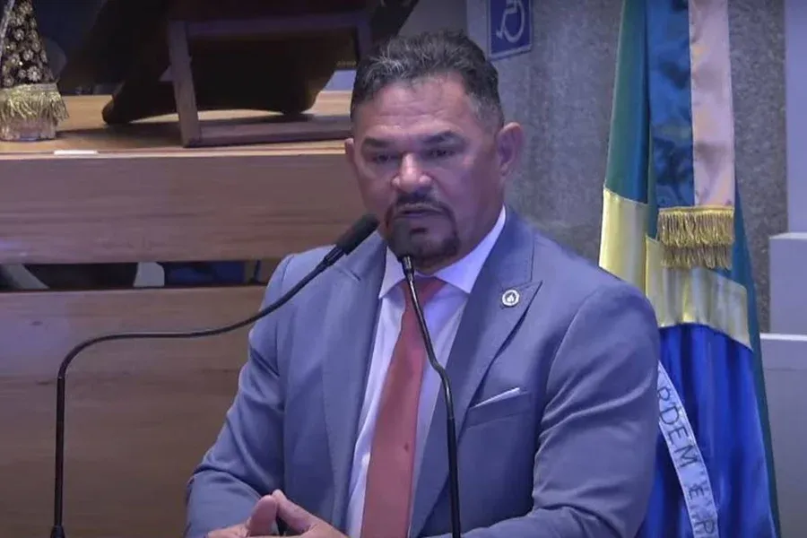   Líder de Governo na CLDF é alvo de ação contra suposto desvio milionário na Secretaria de Educação do DF