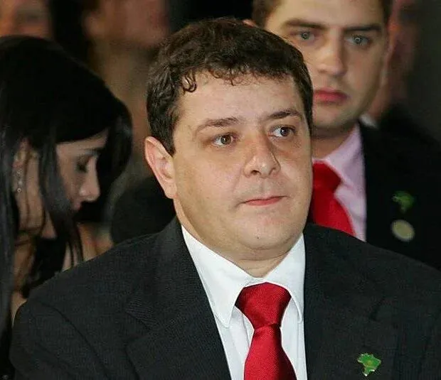 Lulinha movimentou quase R$ 20 milhões em quatro anos