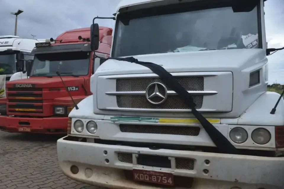 Preço do diesel: caminhoneiros ameaçam parar no Brasil inteiro