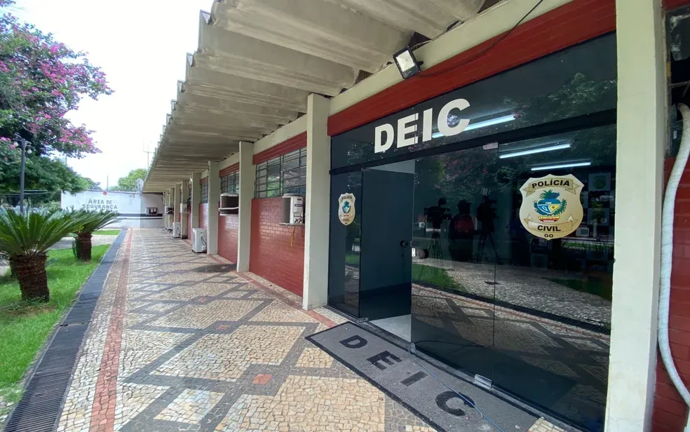 Quadrilha de roubo a banco tem benz bloqueados pela justiça em Goiás