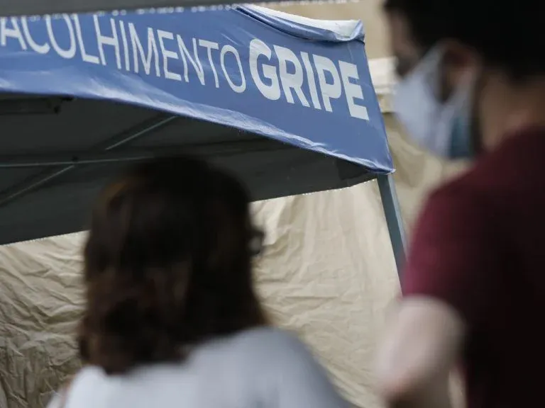 Casos graves de gripe continuam em nível de alerta no DF