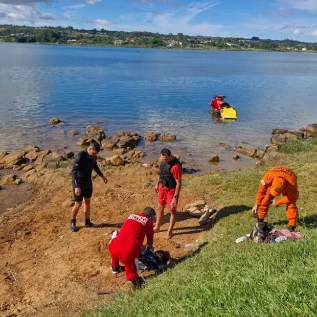 Jovem é resgatada após princípio de afogamento no Lago Paranoá