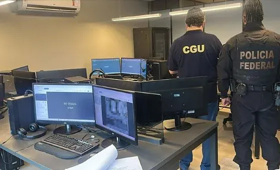 Médico vira alvo de operação da PF por desvio de dinheiro da Covid-19