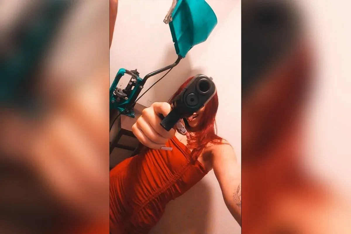 Famosinha na rede “Ruiva do Job” que leva vida de ostentação é presa no DF