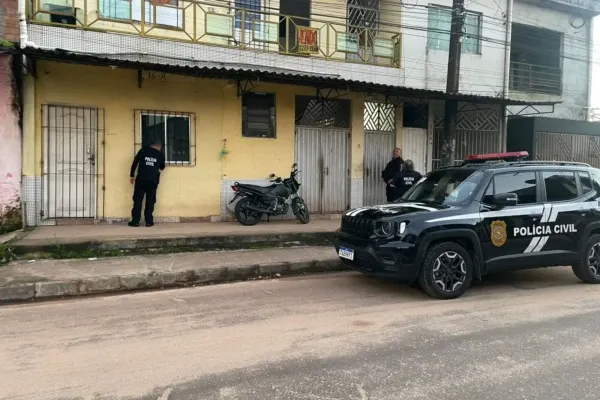 Idosa que acreditava estar namorando com cantor americano perde 60 mil em Golpe