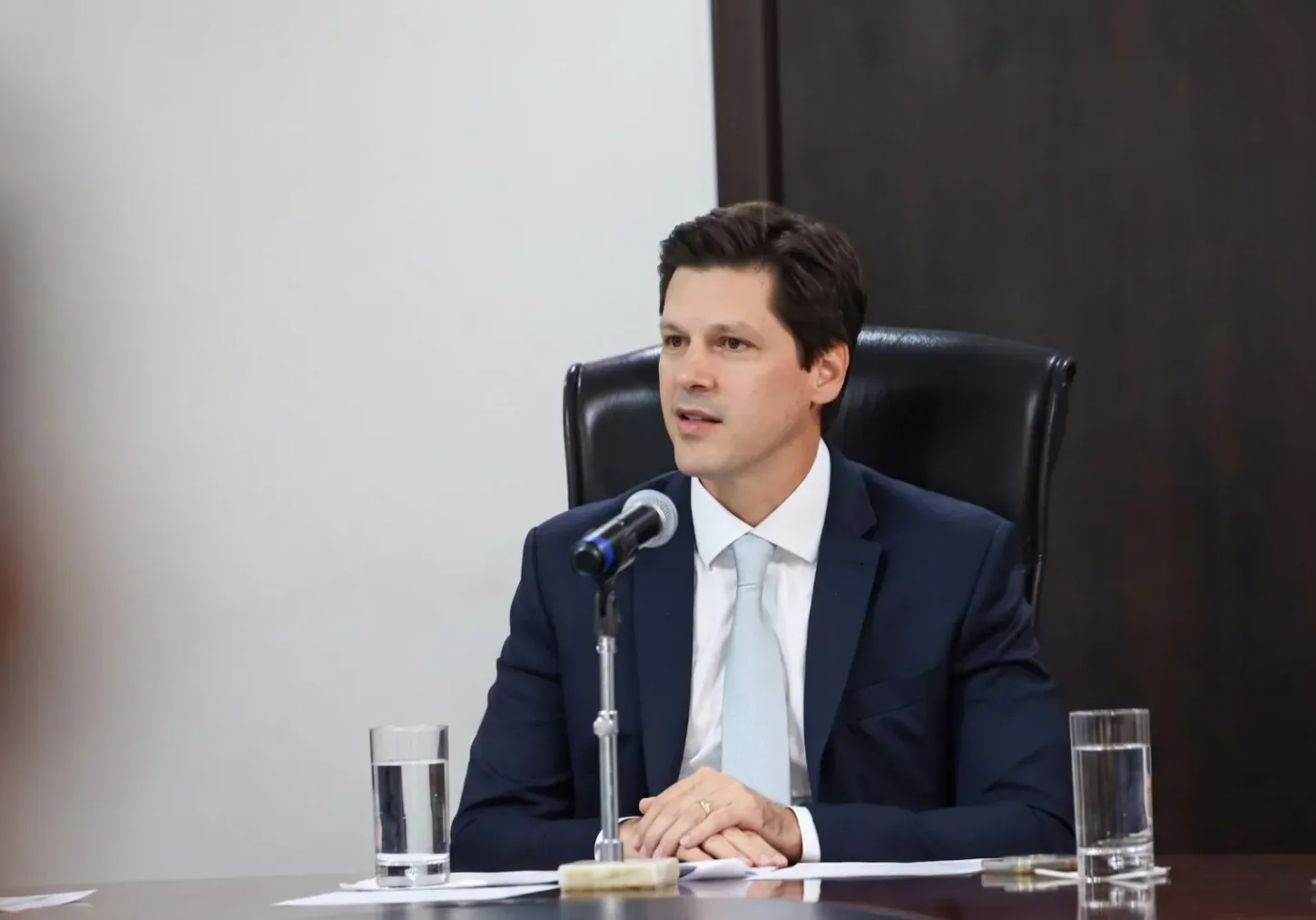 Sem agenda pública prevista, Daniel Vilela dedica o dia a reuniões internas no Palácio