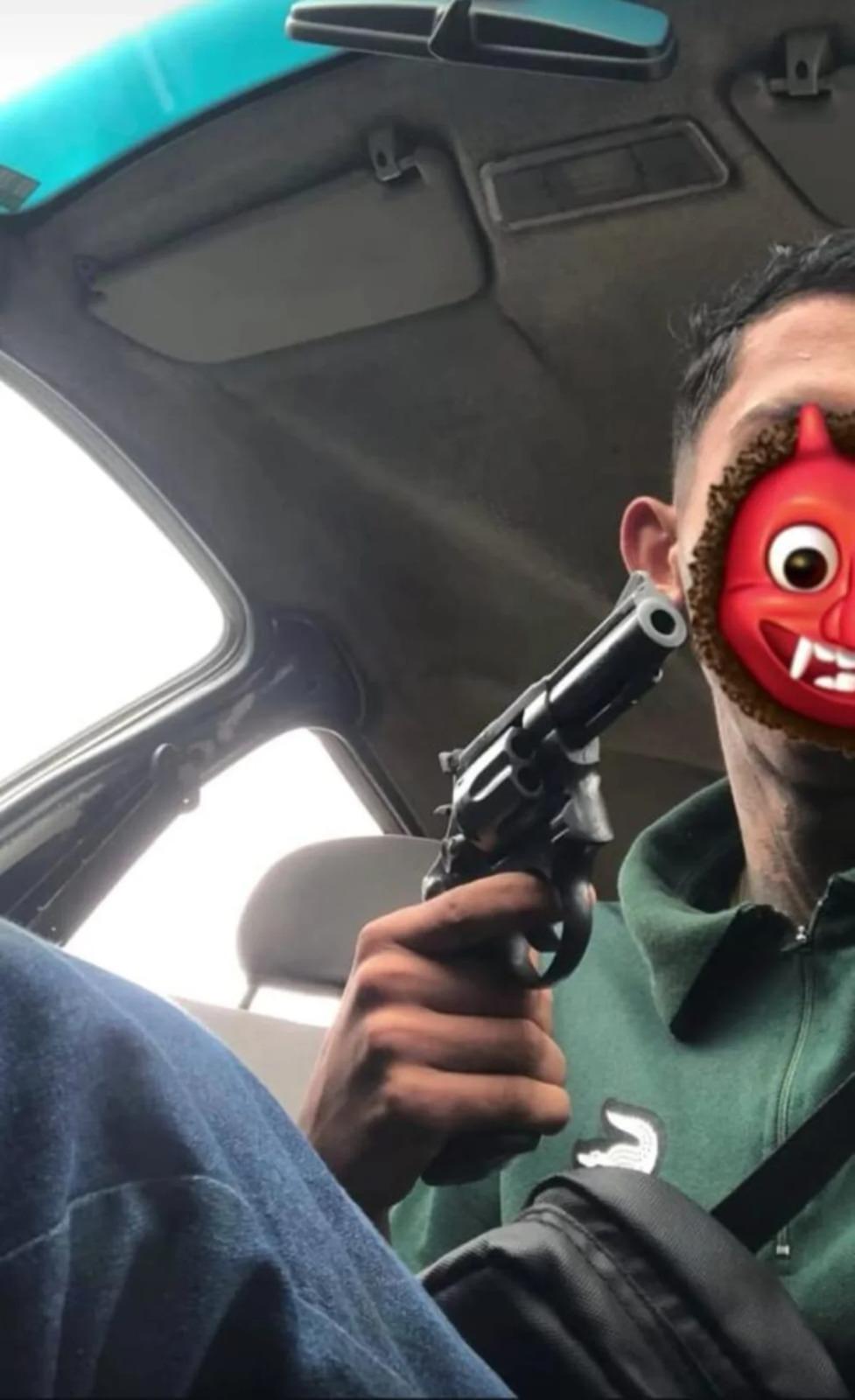 Traficante que anunciava droga nas redes é preso na Feira do Rolo