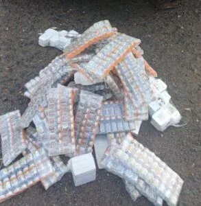 Carga milionária de medicamentos para emagrecimento é apreendida na BR-153, em Itumbiara