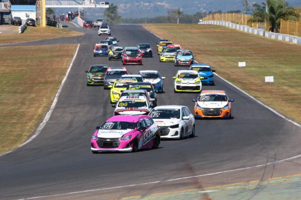 Autódromo de Goiânia recebe etapa do Campeonato Marcas e Pilotos GO e da Fórmula Millenium