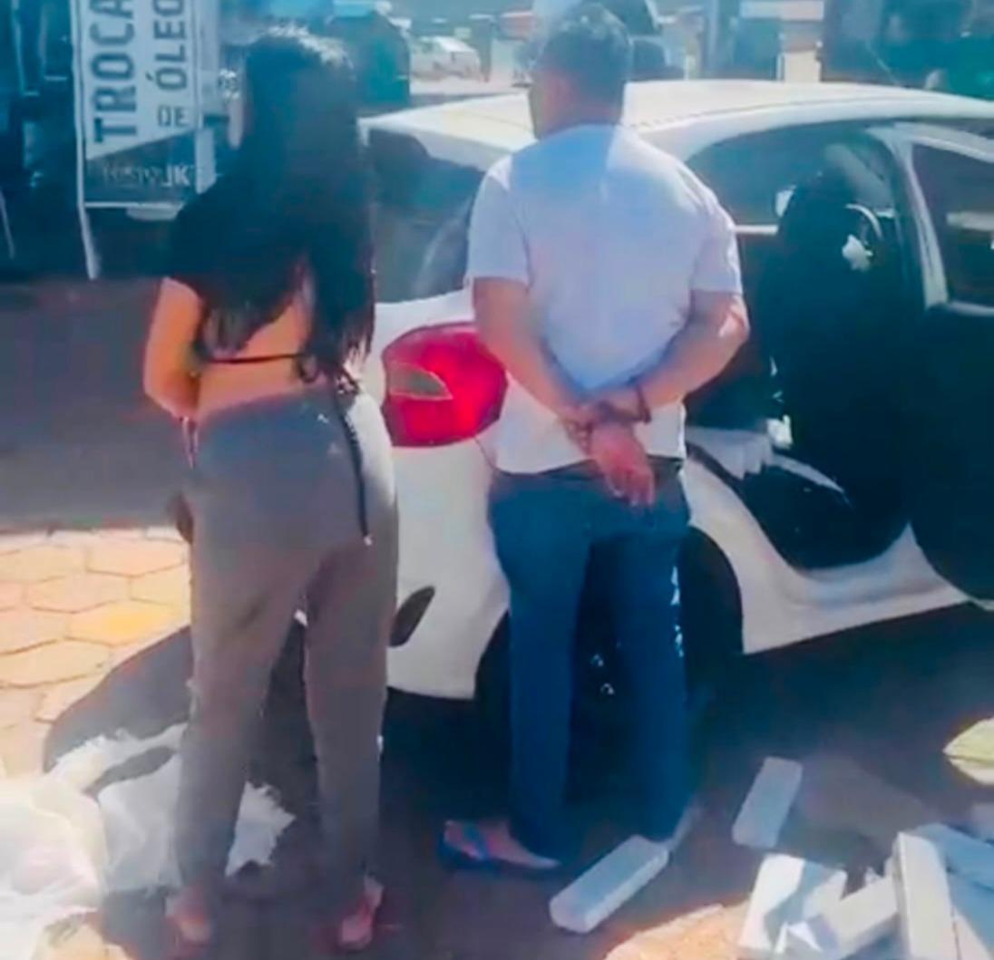 Mulher Gestante e marido são presos transportando 50 quilos de Maconha de Minas para o Distrito Federal ; Veja